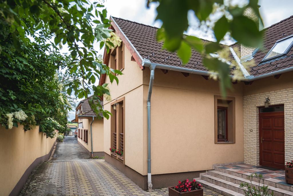 Bed and Breakfast Szenti Vendeghaz Ráb Exteriér fotografie